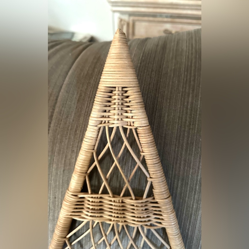 Handmade Mid-Century Modern Woven Boho Natural Wicker Holiday Tree Jewelry Decor - Picture 7 of 8
